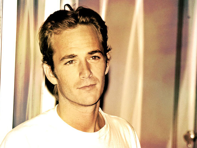 وفاة نجم مسلسل "بيفرلي هيلز 90210" لوك بيري